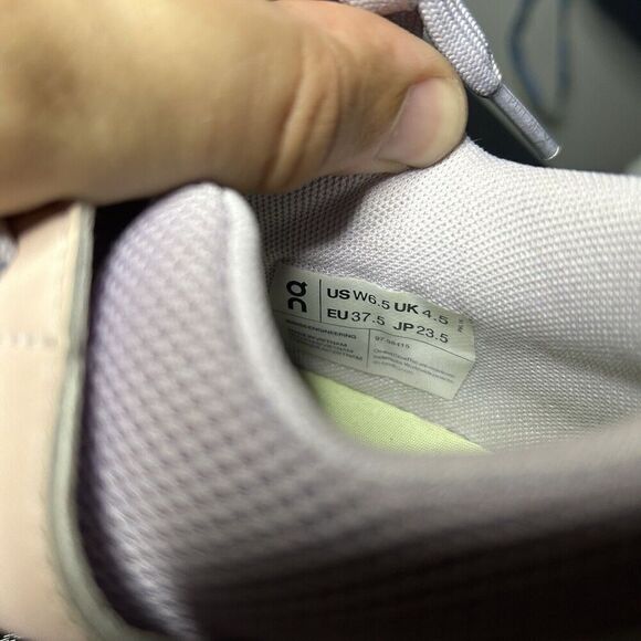 On The Roger Clubhouse Opal Prairie Limelight Women’s Size 6.5 Tennis Shoes - Picture 8 of 11